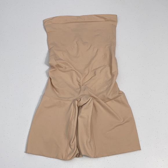 Spanx Women’s Beige Tummy Control Shorts Size Medium Shape Wear - Picture 4 of 11
